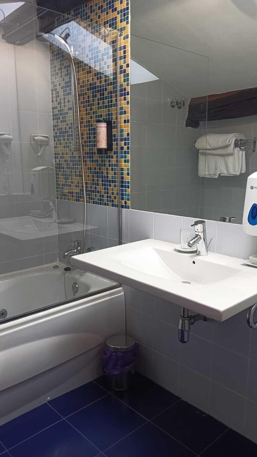 Gastro Hotel La Giraldilla Liérganes Rom bilde